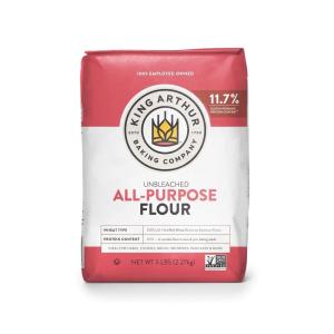 King Arthur Baking Unbleached All-Purpose Flour: Premium 5 lbs Baking Flour, Non-GMO, Kosher Certified, Versatile for Bread, Cakes & Pastries – 11.7% Protein Content, No Preservatives(5lb  single-pack)